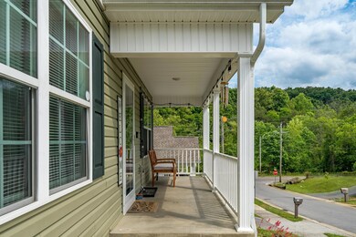 124 Monarch Ct, Johnson City, TN 37601 - photo 3