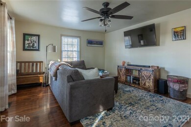 285 Rock Hill Rd, Asheville, NC 28803 - photo 4