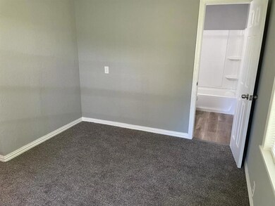 929 Paradise Cove Rd, Pottsboro, TX 75076 - photo 6