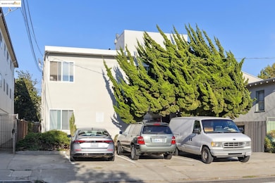 825 Kains Ave, Albany, CA 94706 - photo 2