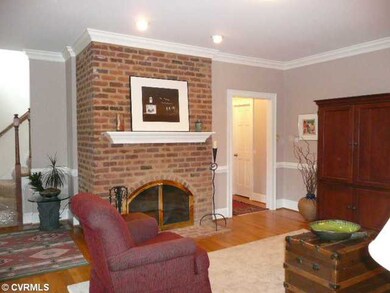 Den/Family/Great Room - Family Room