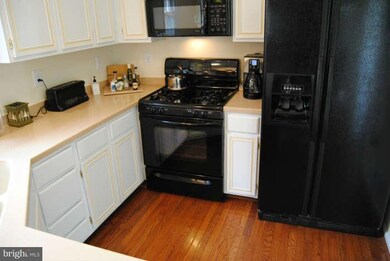 13180 Ladybank Ln, Herndon, VA 20171 - photo 7