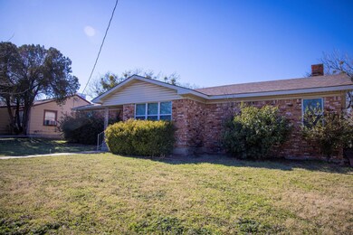 1702 S College Ave, Decatur, TX 76234 - photo 2