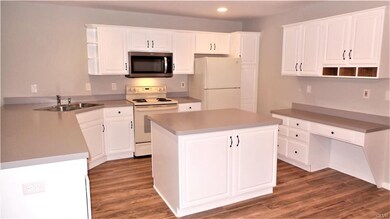 128 S 5th St, Emmaus, PA 18049 - photo 4