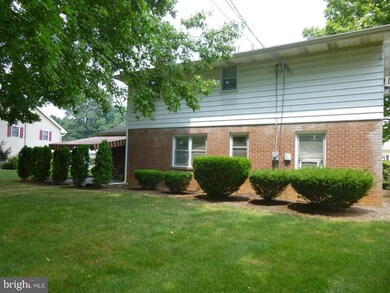 22 Lynwood Dr, Palmyra, PA 17078 - photo 6