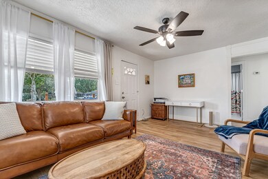 5006 Oak St, Seabrook, TX 77586 - photo 5