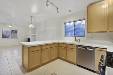 Kitchen/Den