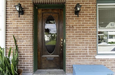 8 Arcadia Ave, Albany, NY 12209 - photo 3