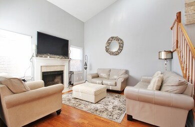 10341 Dearlove Rd unit C, Glenview, IL 60025 - photo 4