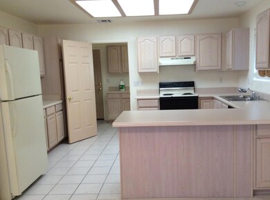 Overland kitchen (2)