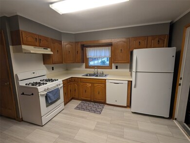 27 Wellington St, North East, PA 16428 - photo 7