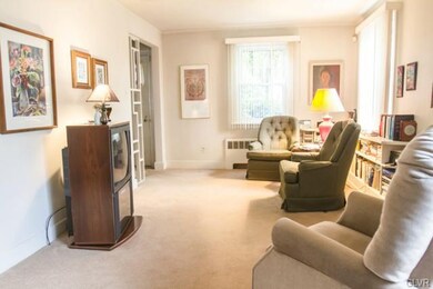 3044 W Greenleaf St, Allentown, PA 18104 - photo 2