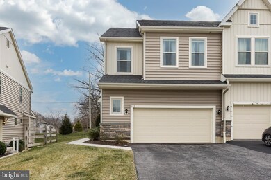 112 Sparrow Ridge Ct, Kennett Square, PA 19348 - photo 3