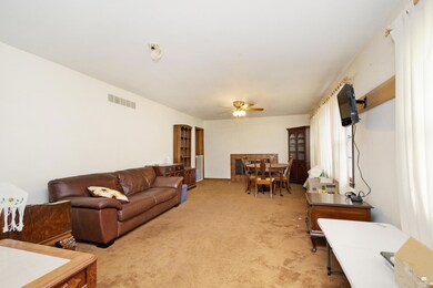 721 Canfield Dr, Manhattan, KS 66502 - photo 4