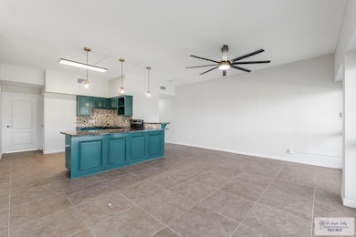 918 Tarpon Ave unit 18, Port Isabel, TX 78578 - photo 6