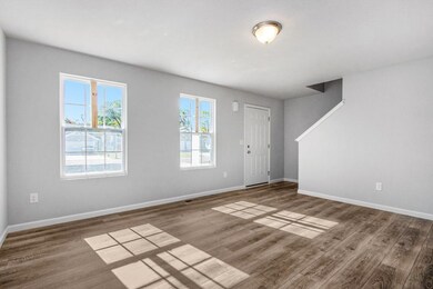 WCM014-i1810-Great Room1