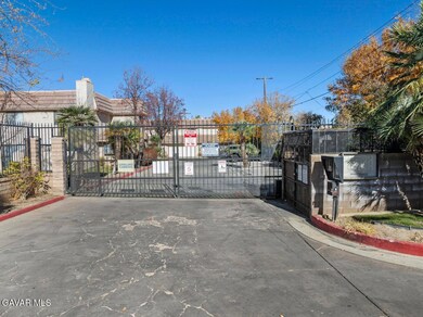 425 W Avenue j5 unit 35, Lancaster, CA 93534 - photo 5