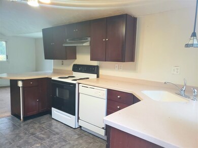 1 London Rd, Salem, NH 03079 - photo 4