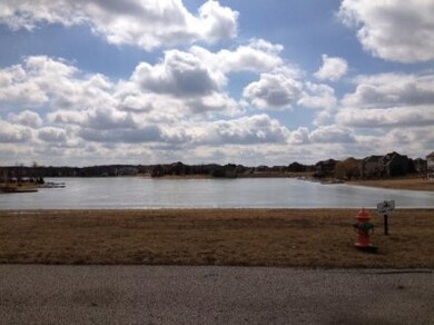 9185 Doubletree Dr N, Crown Point, IN 46307 - photo 4