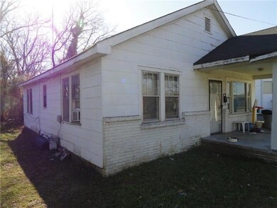 604 Landers St, Shelbyville, TN 37160 - photo 6