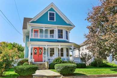 54 Cove Ave, Norwalk, CT 06855 - photo 3