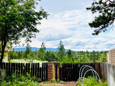 Yard Views