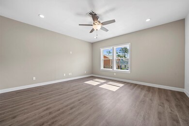 5262 Ella Blvd unit 408, Houston, TX 77018 - photo 2