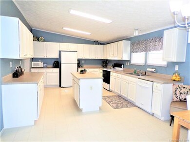 5237 Stoney Oaks Dr, Gastonia, NC 28052 - photo 7