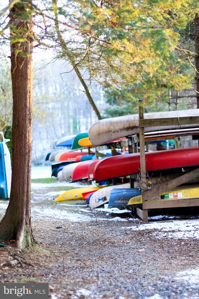 3405 Grass Hill Terrace, Falls Church, VA 22044 - photo 4