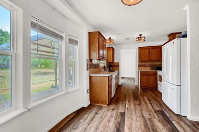 1565 County Road 103, Whitesboro, TX 76273 - photo 7