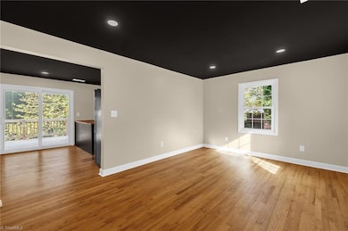 1110 Magnolia St, Winston Salem, NC 27103 - photo 4