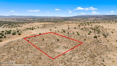 0 N Ln unit PAR1074953, Paulden, AZ 86334 - photo 4