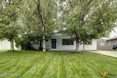 923 W 73rd Avenue