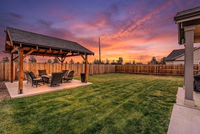 4980 SW Zenith Ave, Redmond, OR 97756 - photo 4