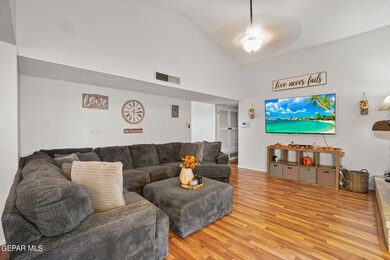 453 Loring Place, Horizon City, TX 79928 - photo 7