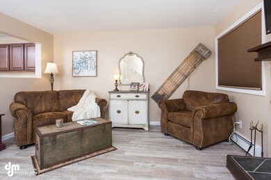 Living Room 7730-FULL
