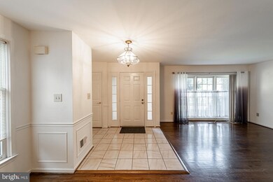 10810 Brewer House Rd, Rockville, MD 20852 - photo 5
