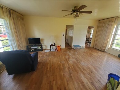 2400 Stanton Ave, Des Moines, IA 50321 - photo 3