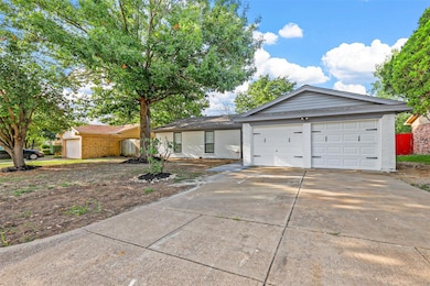 3609 Cibolo Dr, Fort Worth, TX 76133 - photo 2