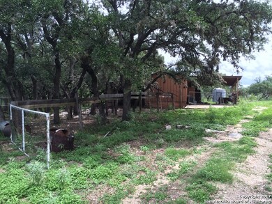 5740 Fm 462 N, Hondo, TX 78861 - photo 3