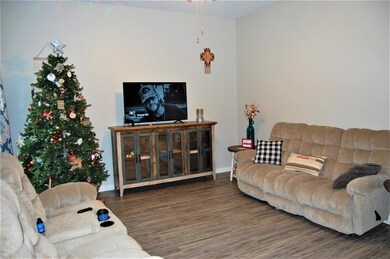 311 S 4th St, Bonham, TX 75418 - photo 2