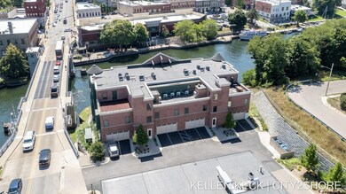 2-web-or-mls-80 Washington St Manistee,