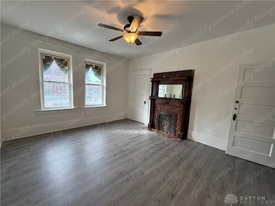 44 W High St unit B, Springfield, OH 45502 - photo 4