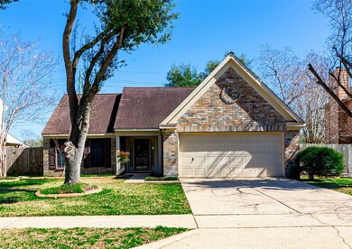 3905 Spring Circle Dr E, Pearland, TX 77584 - photo 2