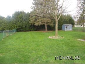 Level Yard with Fencing+ Shed