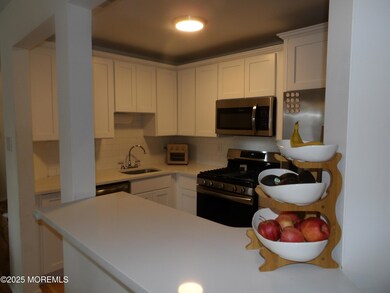 357 Sequoia Ct, Howell, NJ 07731 - photo 6