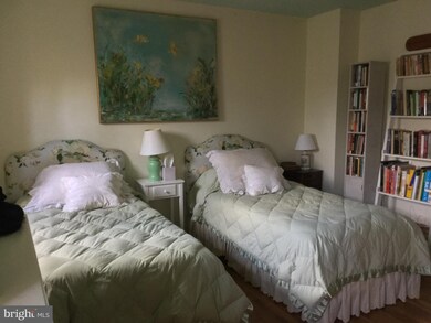 3543 Hamlet Place, Chevy Chase, MD 20815 - photo 7