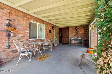 03-Front Courtyard