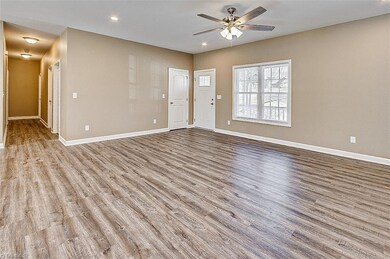 520 Kelly Cir, Asheboro, NC 27203 - photo 7