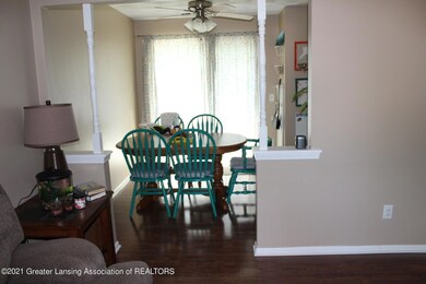 6009 Chesapeake Dr, Lansing, MI 48911 - photo 6